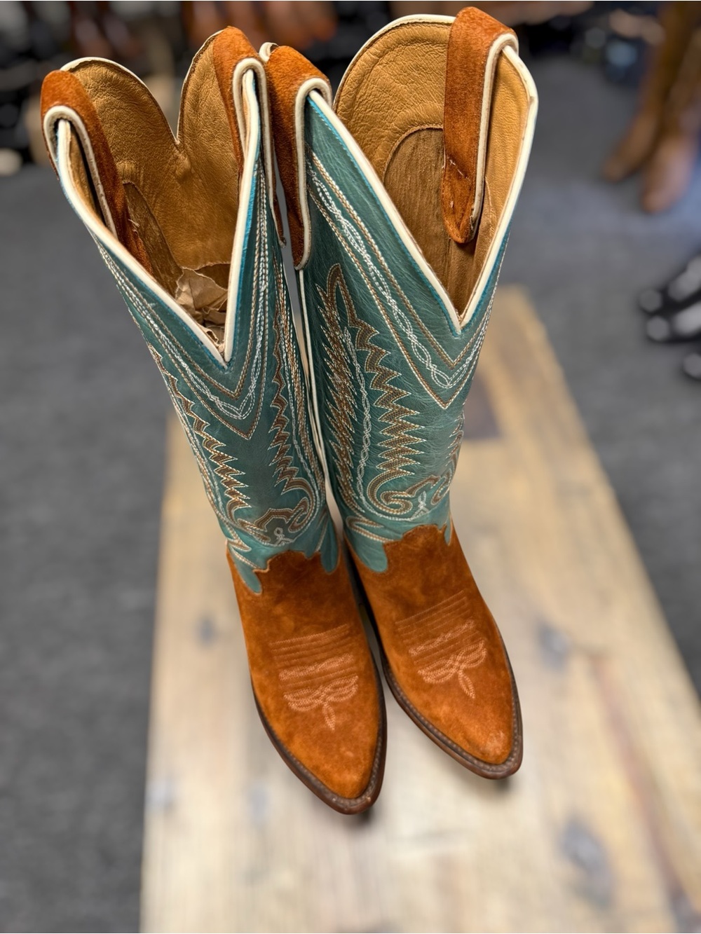 ARIAT WOMEN'S AMBROSE TALL PENNY SUEDE WESTERN BOOTS FESTIVAL 8.5 - Picture 8 of 10